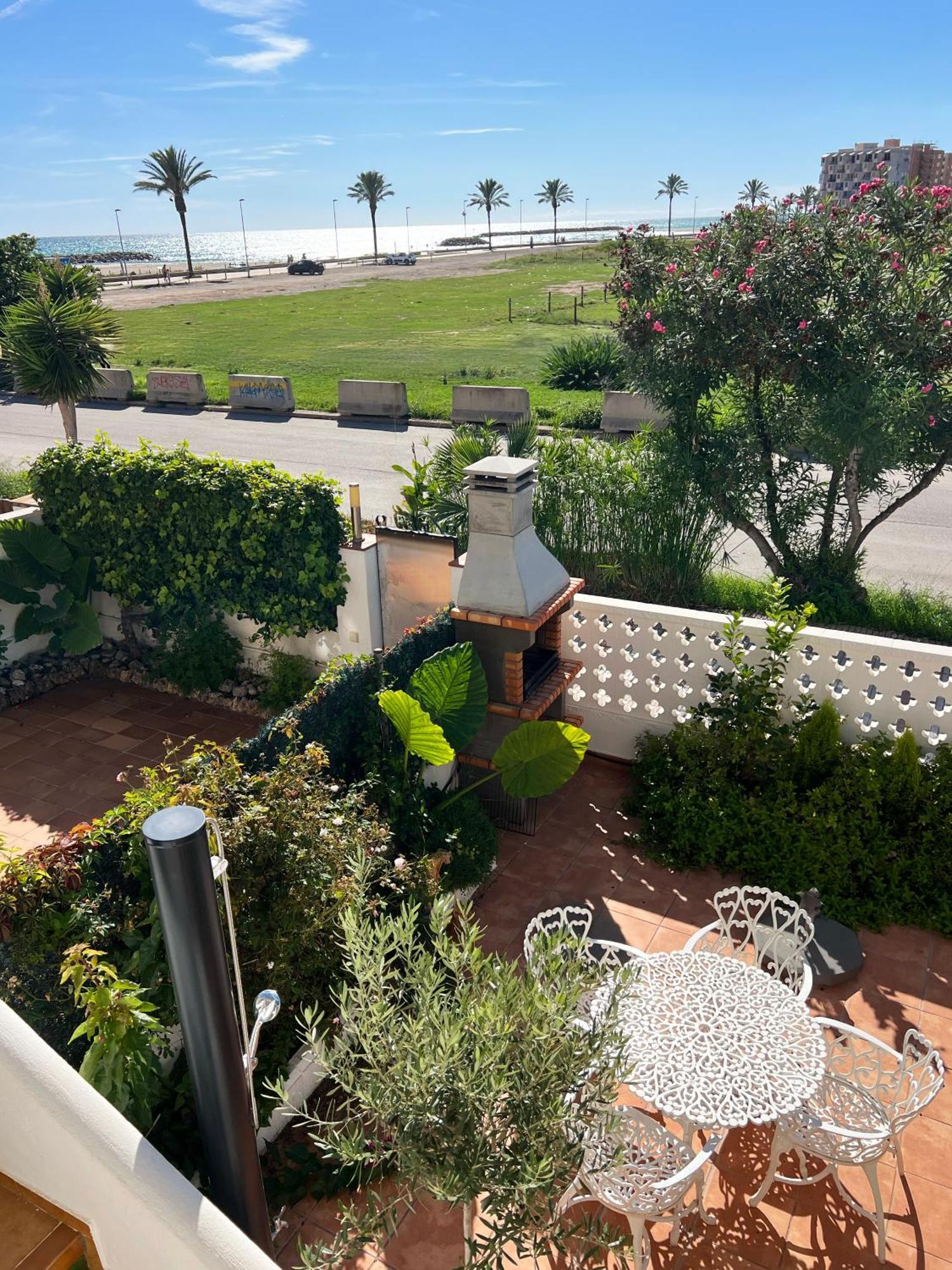 Espectacular Sunny House In The Beach Cunit Exterior foto