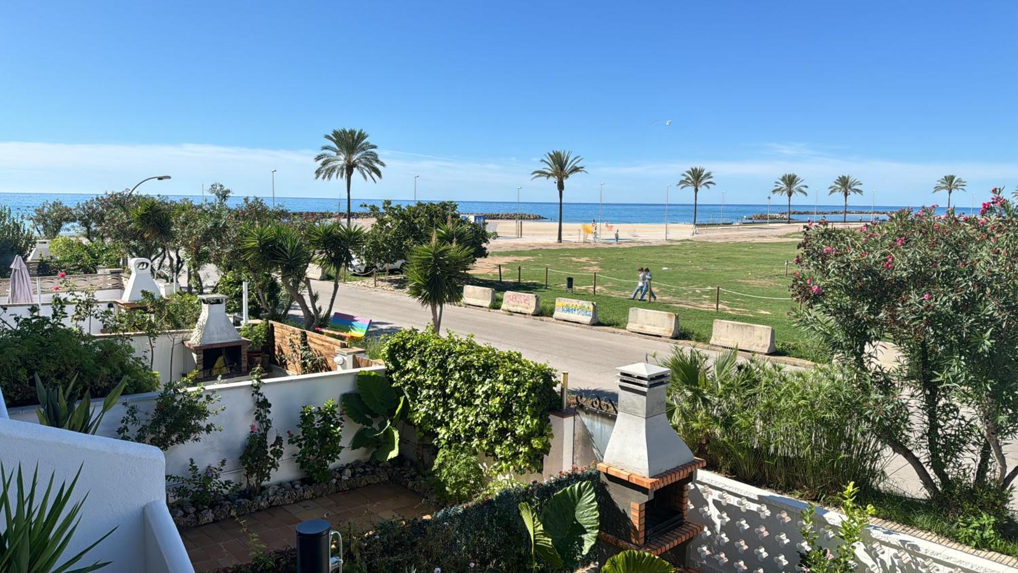 Espectacular Sunny House In The Beach Cunit Exterior foto